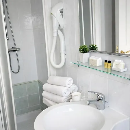 Aparthotel Claudia 3*