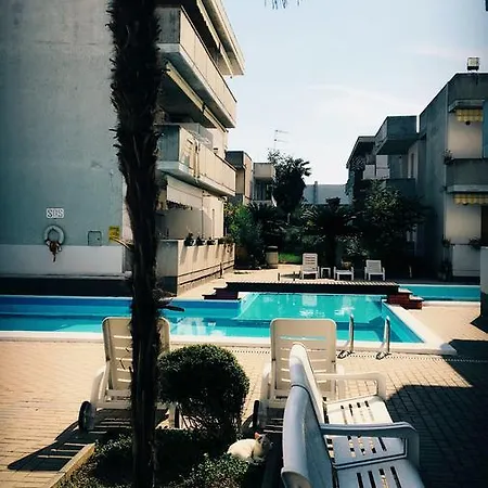 Claudia Apartmanhotel Alba Adriatica