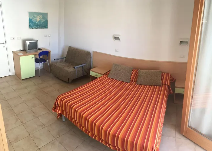 Claudia Apartmanhotel 4*